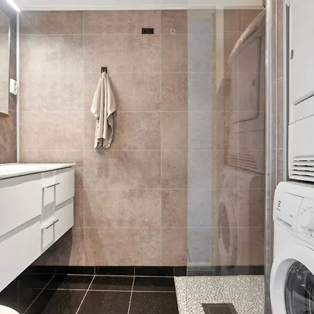 Spacious And Close To The Center Tromsø